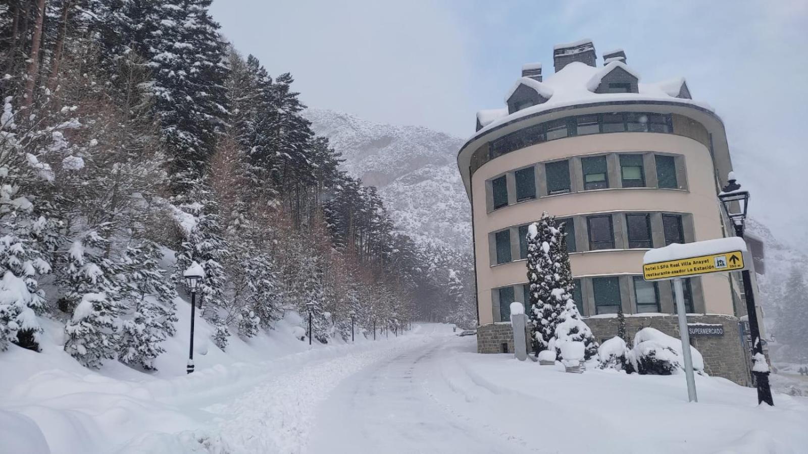 Arce Avairent Canfranc Estacion Appartement Buitenkant foto